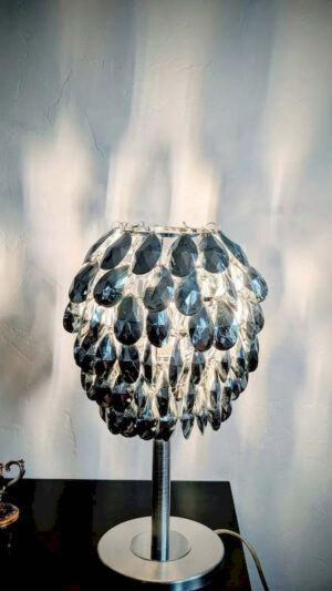 Décoration glamour chic luminaire ancien lampe vintage a pampilles