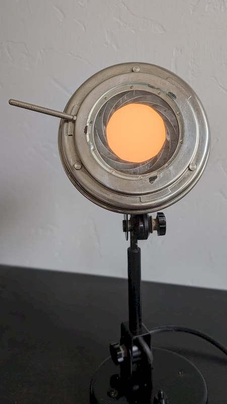 lampe de laboratoire réglable en hauteur molette de serrage et socle