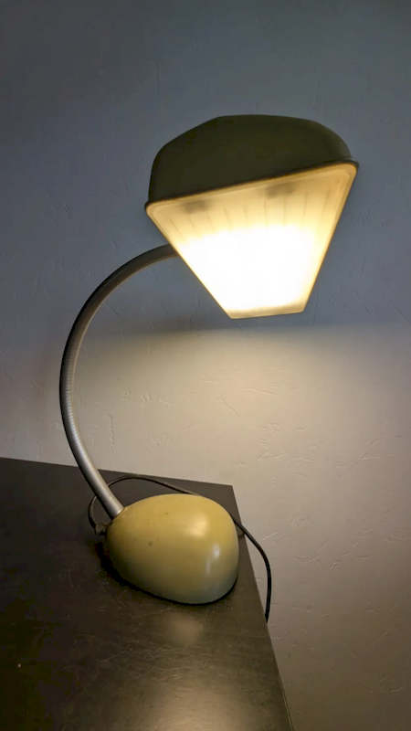 éclairage néon tube fluorescent lampe vintage industrielle MF 208