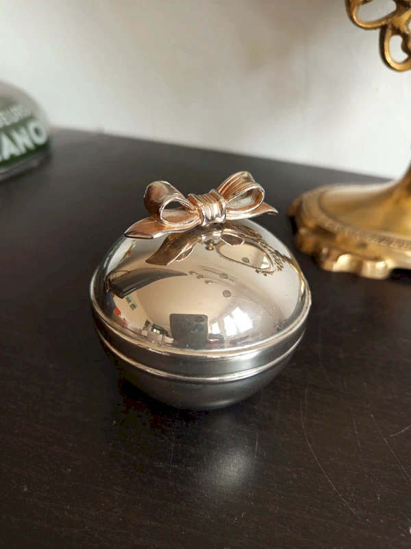 Boîte décorative bicolore argent et or style boîte à bijoux vintage