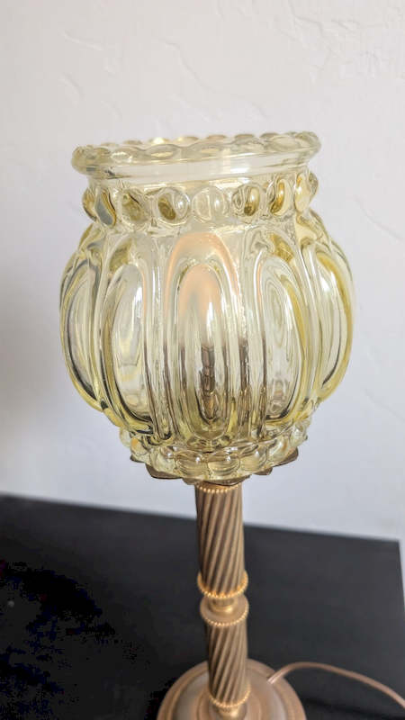 Globe en verre ambré à motifs godrons de la lampe bougeoir vintage