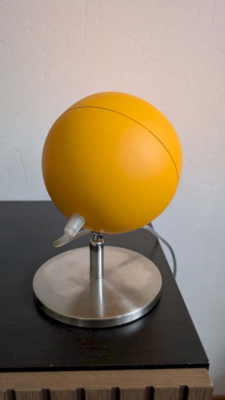 Dos du globe sphérique de la lampe Space Age et rotule métallique