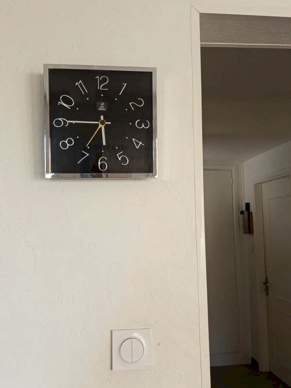 Horloge JAZ vintage Cortic de 1977