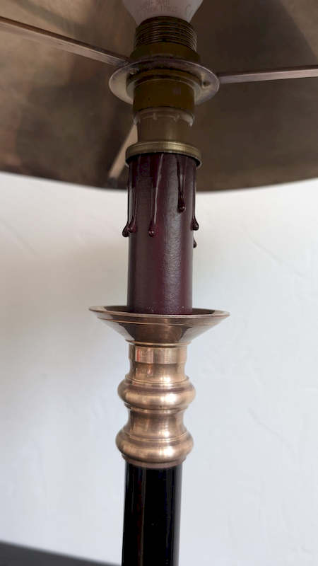 Fourreau style bougie et bagues en laiton d'un luminaire prestigieux
