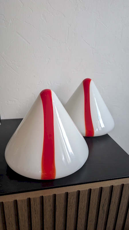 Deux globes de remplacement design Space Age rouge et blanc hypnotique