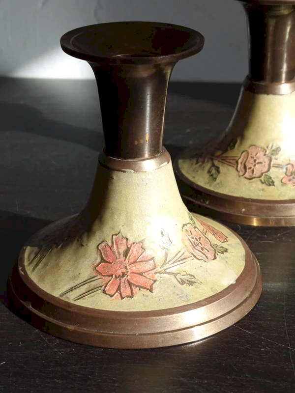 Bougeoirs radieux laiton fleurs roses décoration vintage
