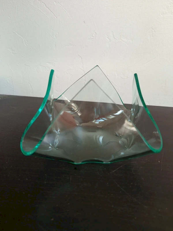 Vide-poche vintage en verre plié design sculptural style Pietro Chiesa