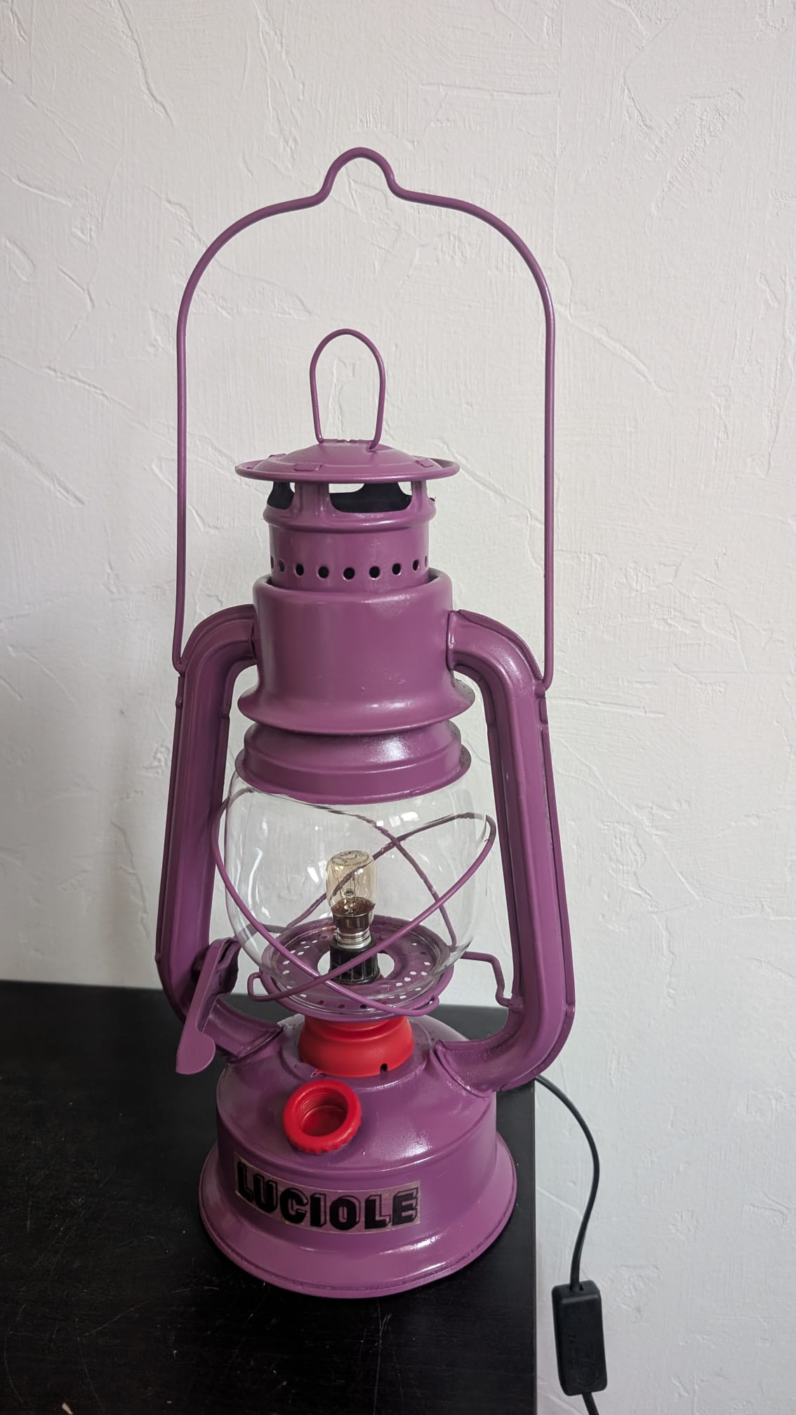 Lampe tempête vintage Luciole upcyclée violette et rouge basque mat éteinte