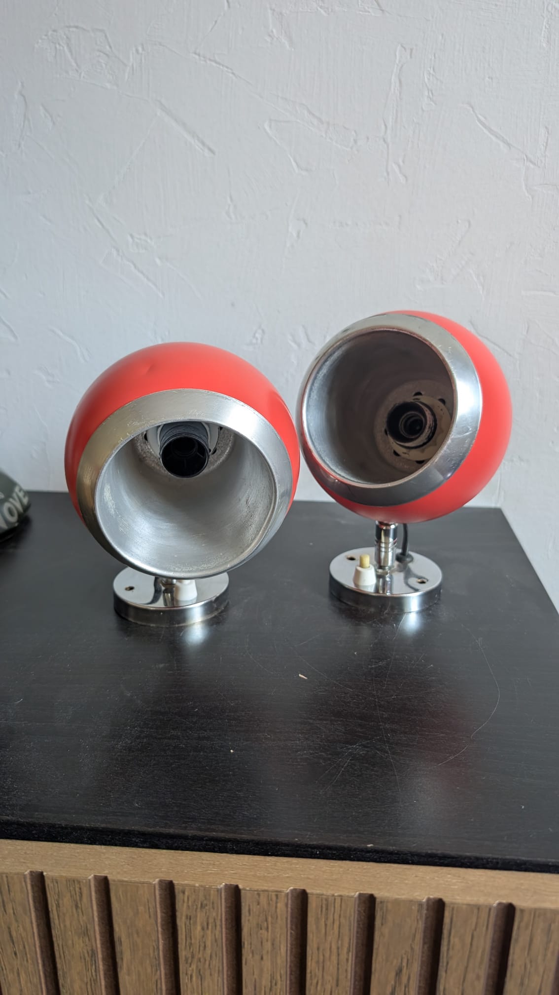 Intérieur des optiques métalliques et douilles E14 de la paire de spots eyeball