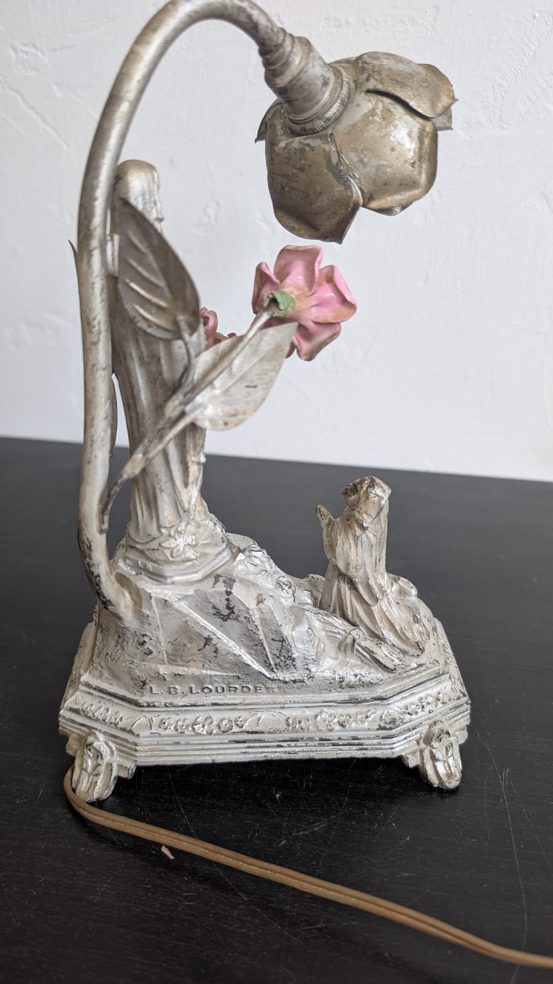 ampe-musicale-notre-dame-de-lourdes-profil-cote.jpg